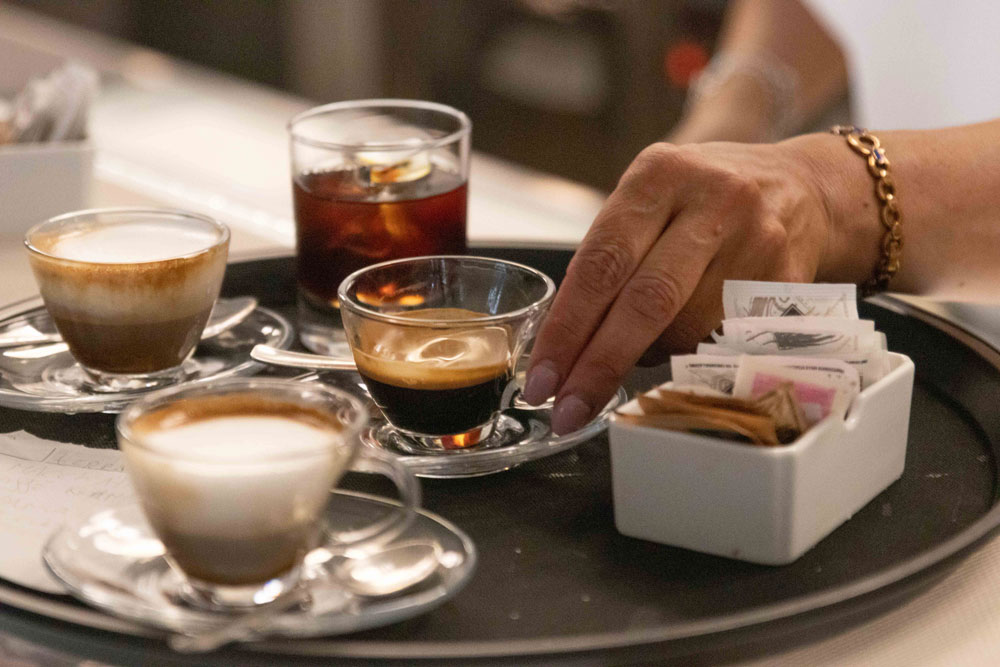Foto bar Ottagono: colazione-al-bar-ottagono-stabilimento-balneare-poetto-cagliari.jpg
